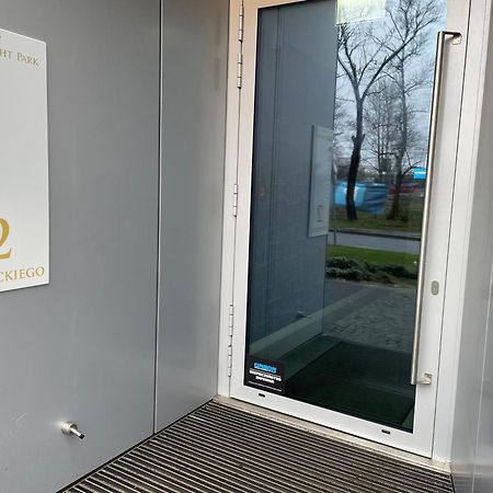 Apartament Faltom 26 Yacht Park Z Tarasem Гдиня Екстериор снимка
