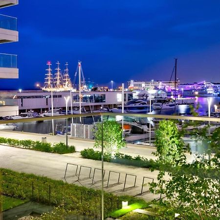 Apartament Faltom 26 Yacht Park Z Tarasem Гдиня Екстериор снимка
