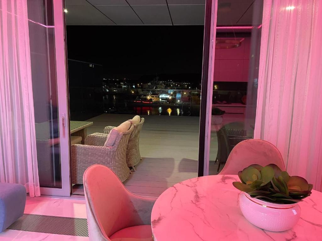 Apartament Faltom 26 Yacht Park Z Tarasem Гдиня Екстериор снимка